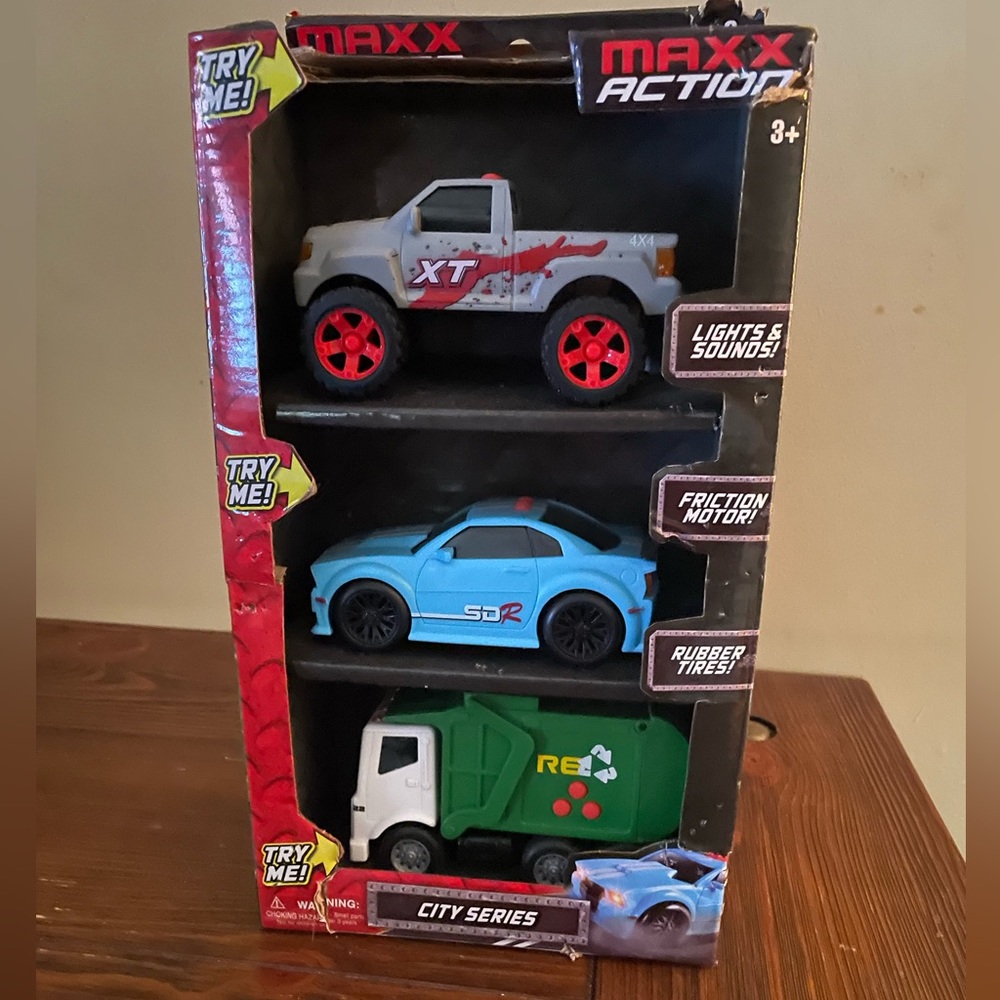 MAXX Action lights and sounds City Series toy cars. Set of 3 in box. Never used.